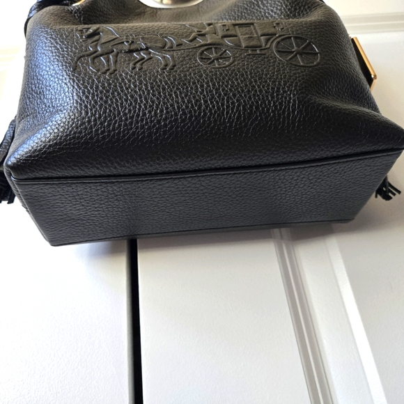 Coach Andy Crossbody Bucket Bag. Mint condition. - Picture 4 of 13